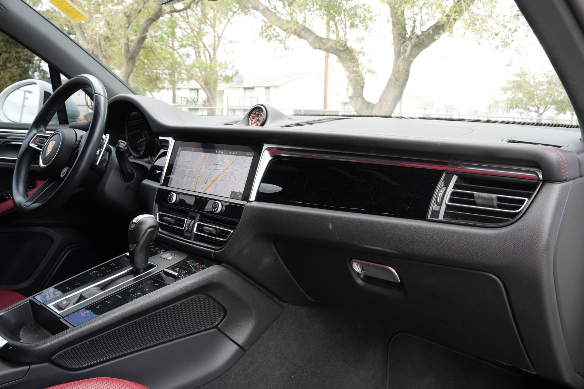Used 2024 Porsche Macan GTS AWD/4WD image 25
