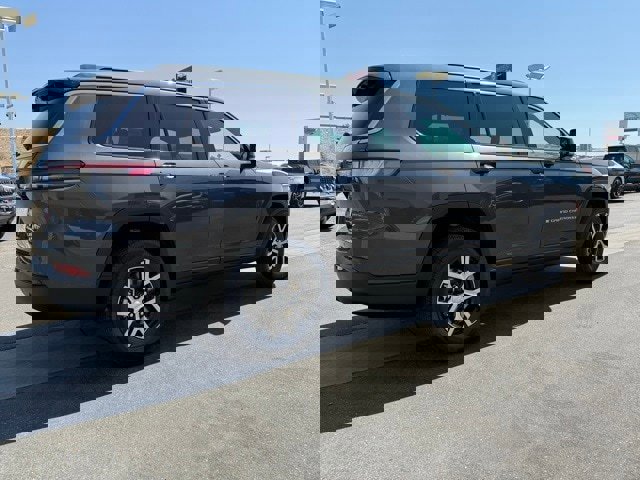 New 2025 Jeep Grand Cherokee L Limited w/ Luxury Tech Group II image 6