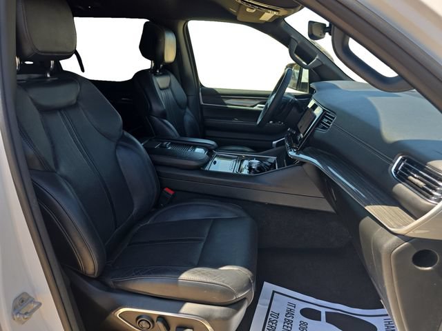 Used 2022 Jeep Wagoneer Series II AWD/4WD image 17