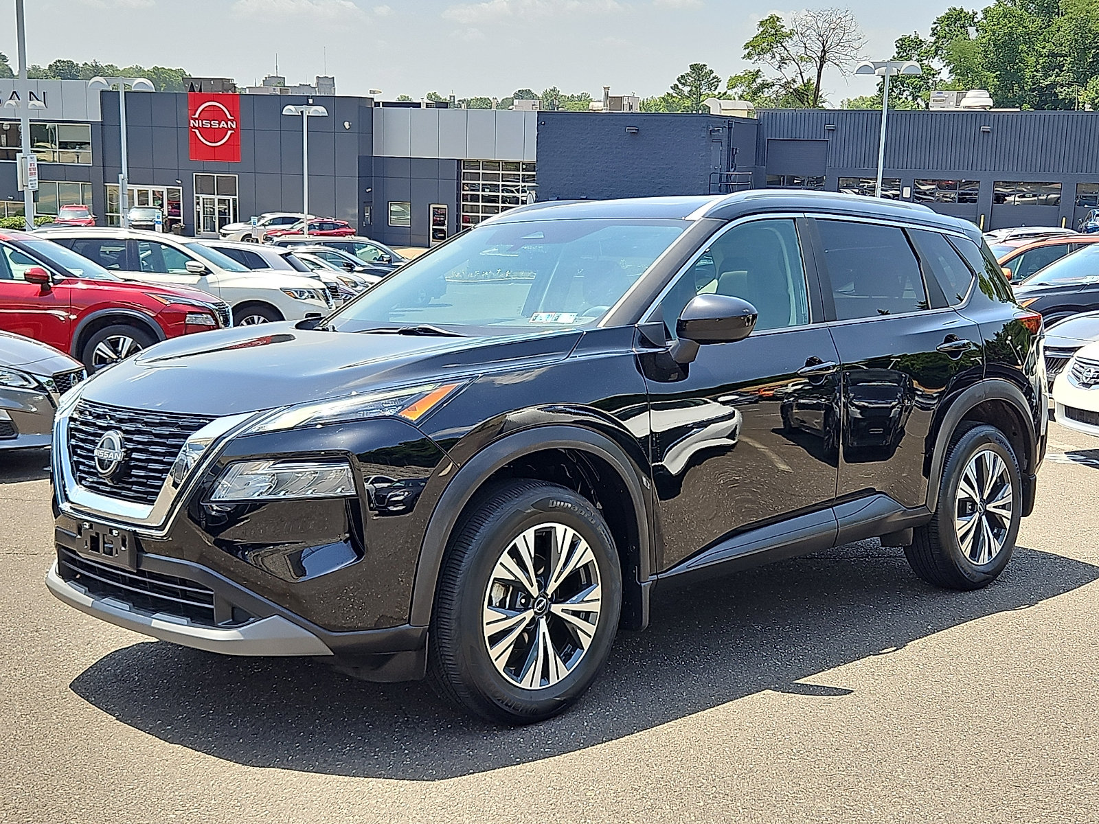 Certified 2023 Nissan Rogue SV w/ SV Premium B Package AWD/4WD image 3
