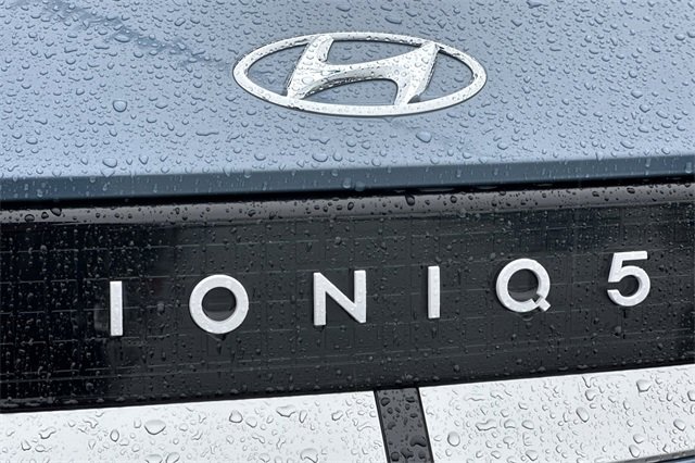 Used 2024 Hyundai Ioniq 5 SE image 33