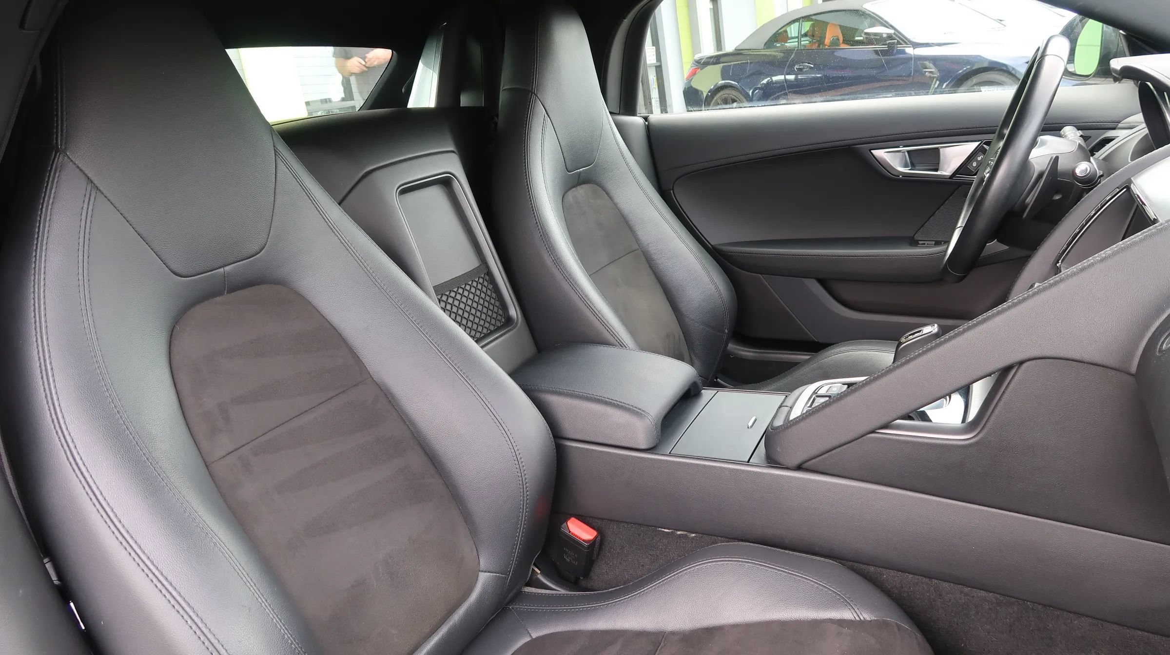 Used 2016 Jaguar F-TYPE Convertible RWD image 20