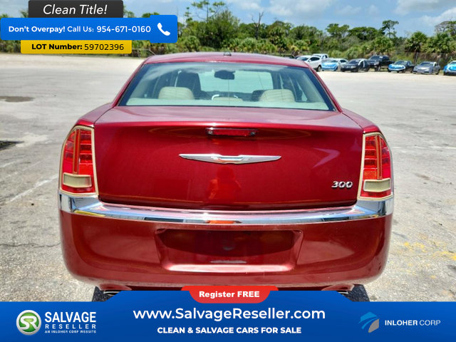 Used 2011 Chrysler 300 Limited RWD image 8