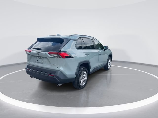 Used 2022 Toyota RAV4 XLE FWD image 8