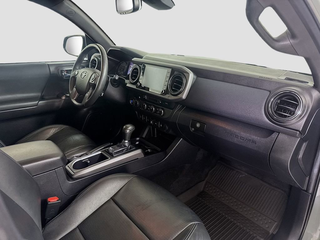 Used 2022 Toyota Tacoma TRD Off-Road w/ TRD Premium Off Road Package image 30