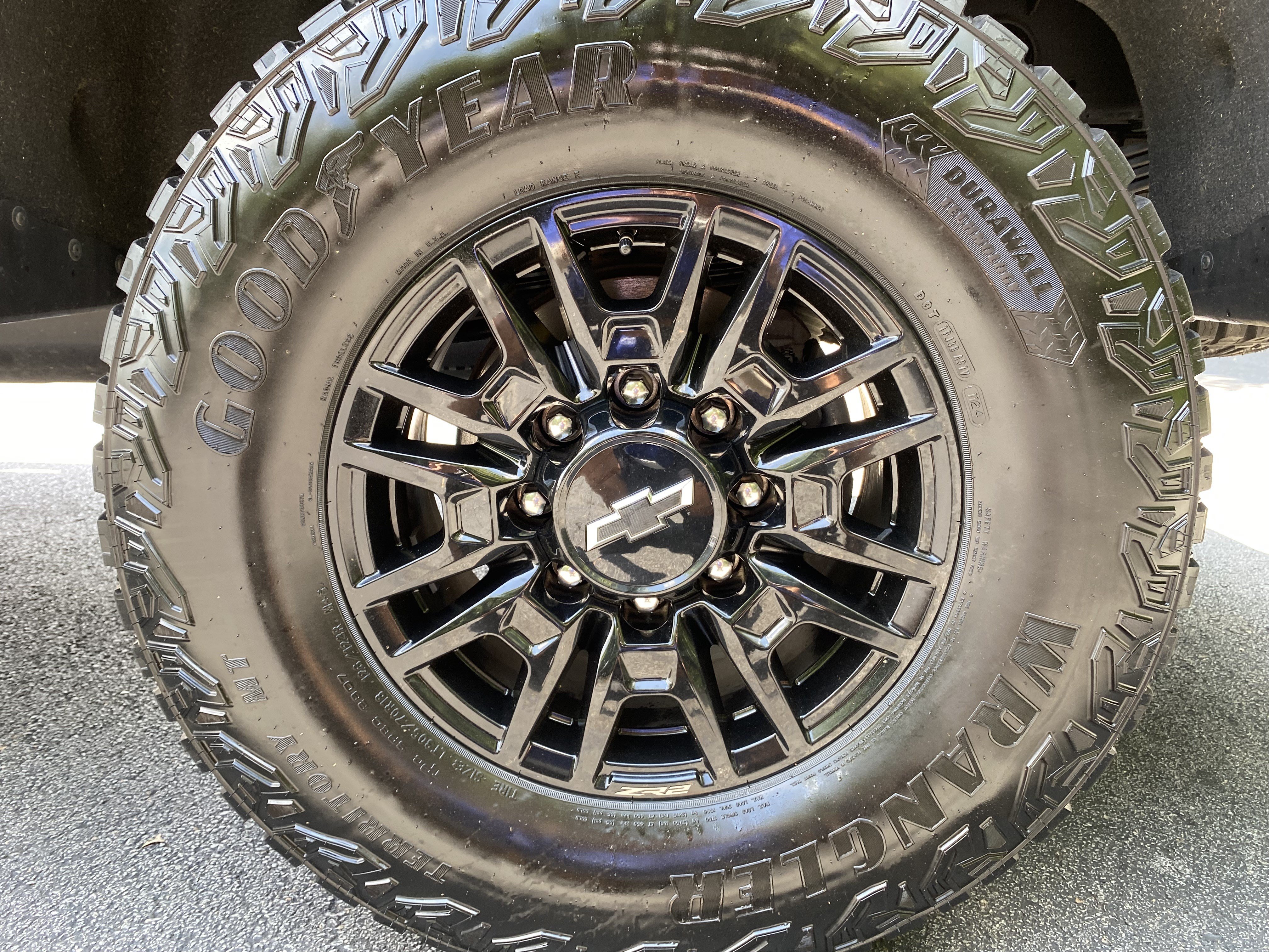 Used 2024 Chevrolet Silverado 2500 ZR2 w/ Technology Package AWD/4WD image 50