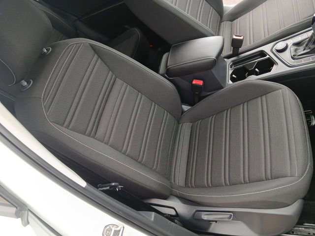 Used 2022 Volkswagen Tiguan S image 23