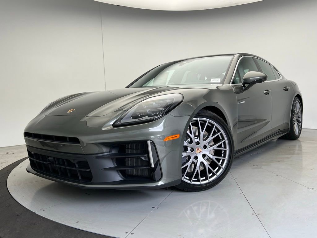 New 2026 Porsche Panamera 4