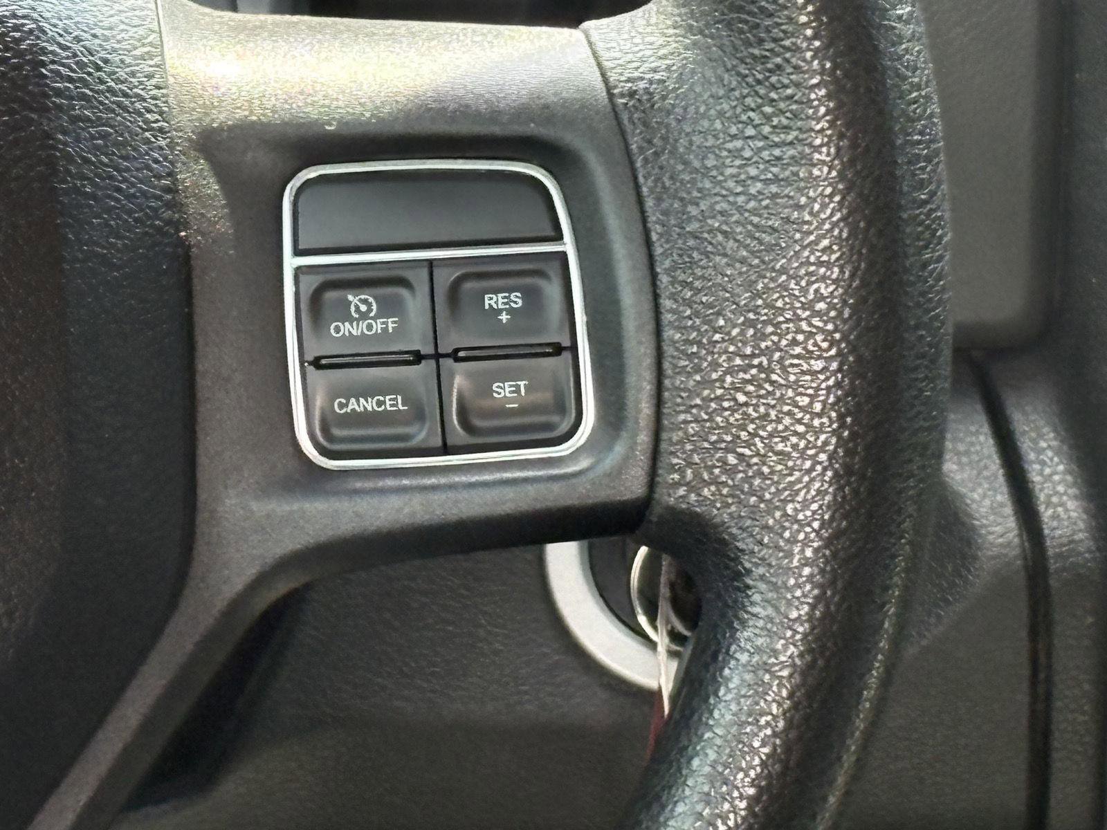 Used 2014 RAM 2500 Tradesman w/ Chrome Appearance Group AWD/4WD image 8