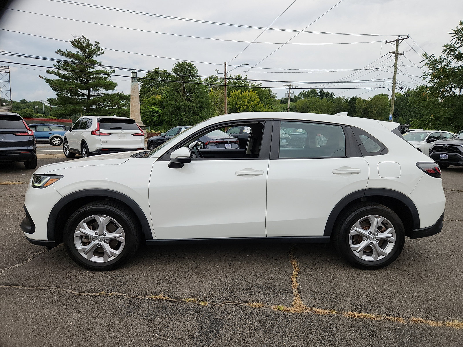 Used 2024 Honda HR-V LX image 7