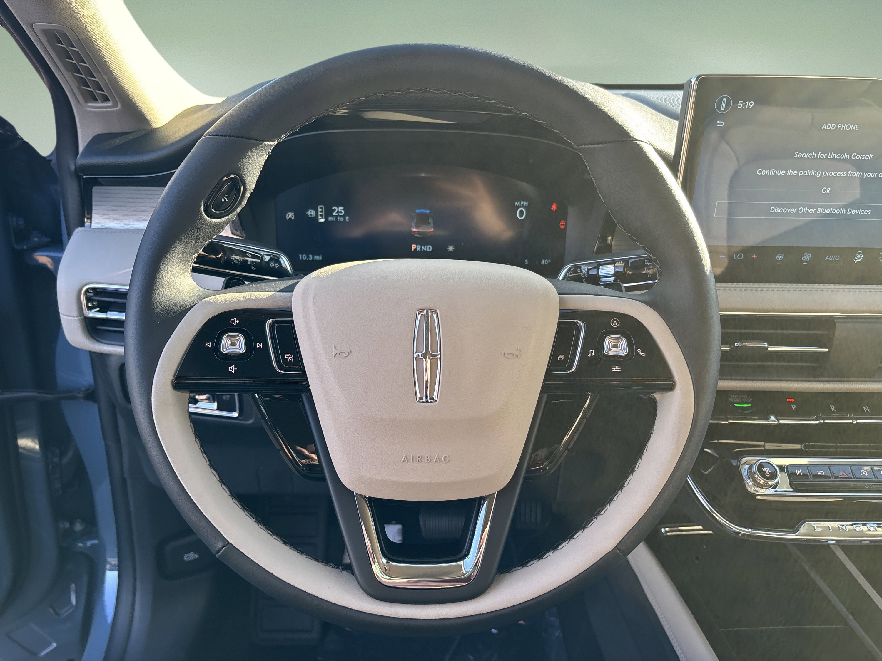 New 2026 Lincoln Corsair Premiere image 3