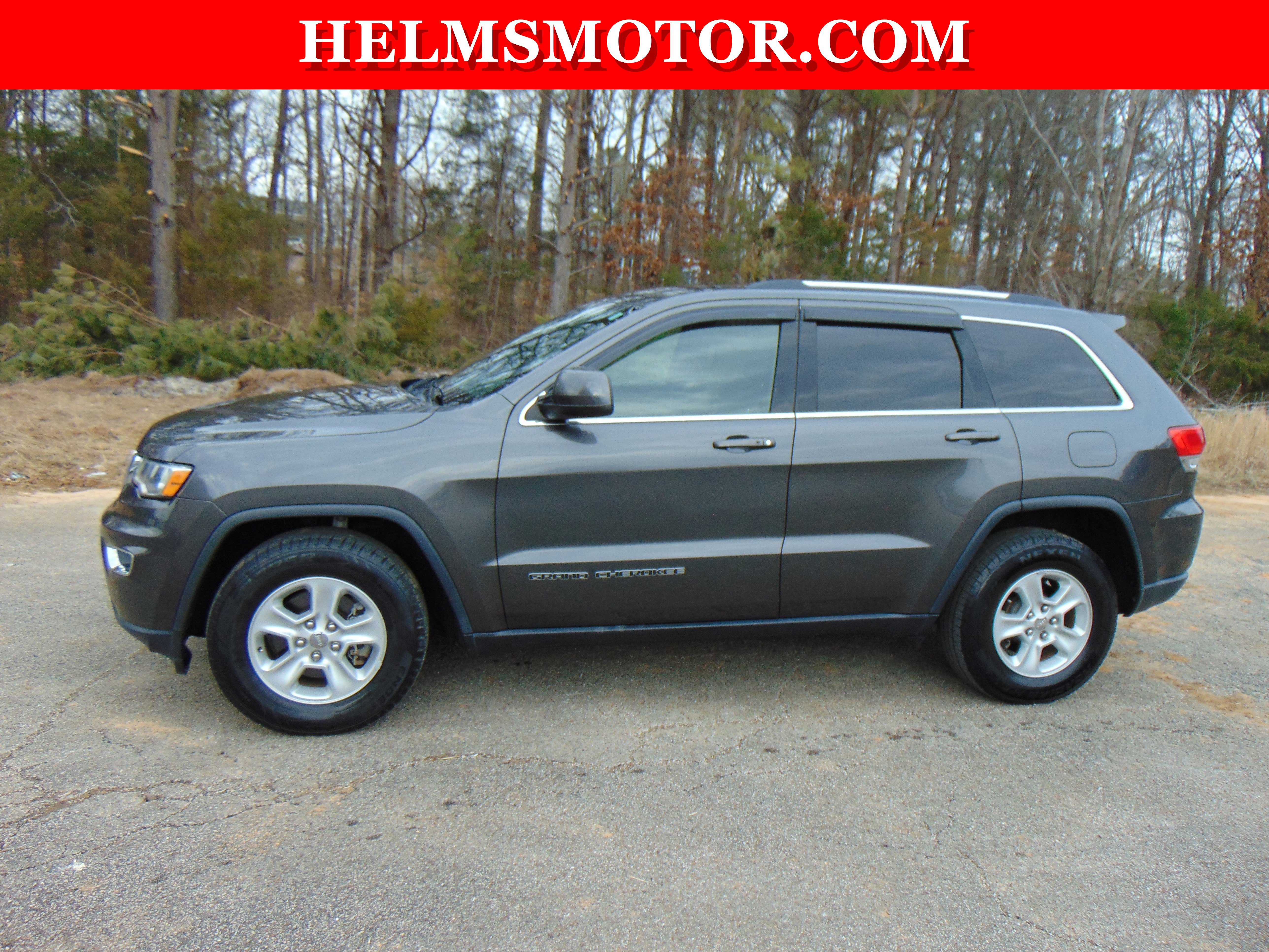 Certified 2017 Jeep Grand Cherokee Laredo w/ Quick Order Package 2BE image 3