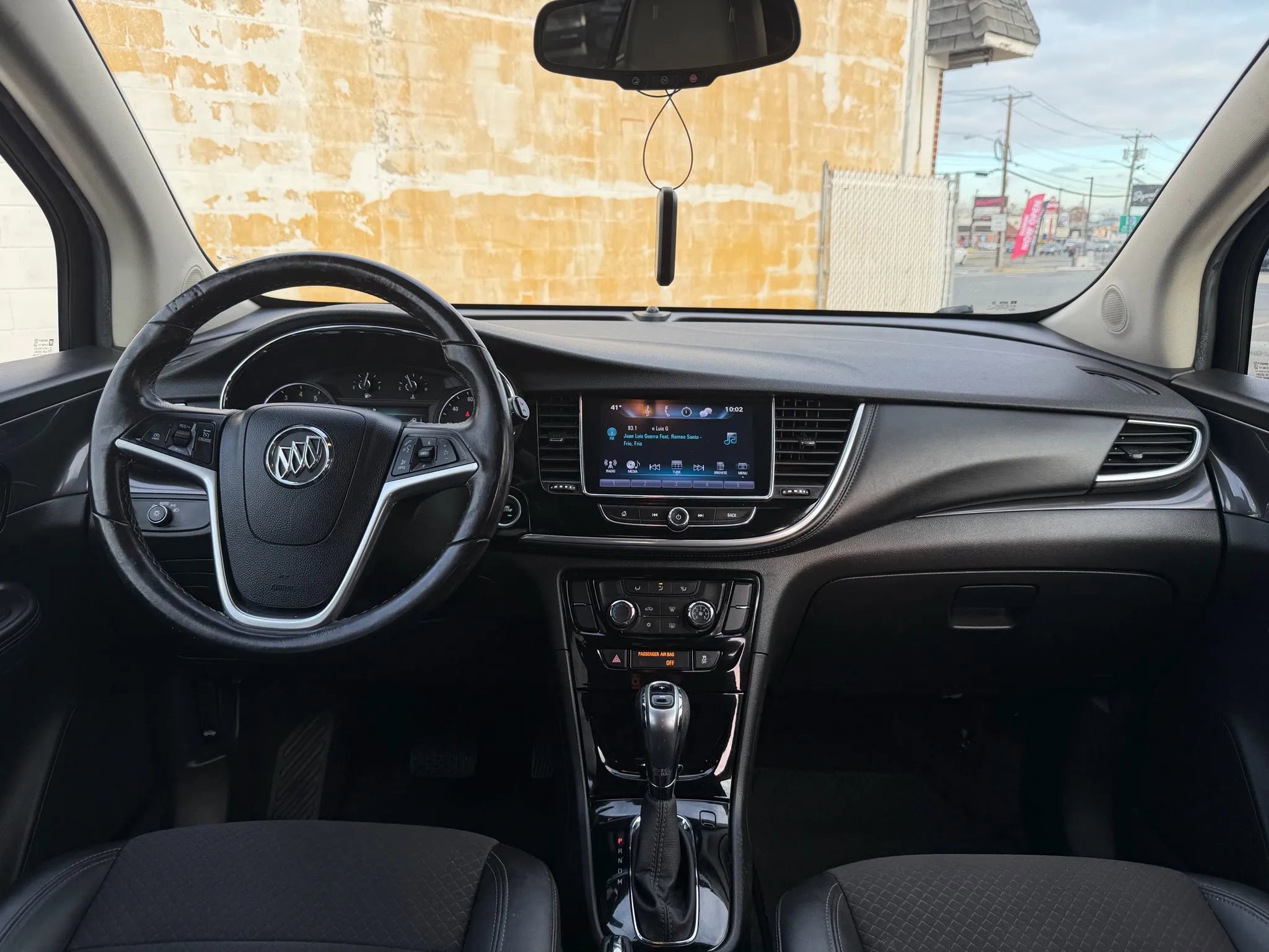 Used 2018 Buick Encore Preferred image 16