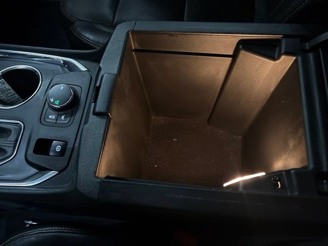 Used 2020 Chevrolet Traverse Premier w/ LPO, Floor Liner Package FWD image 74