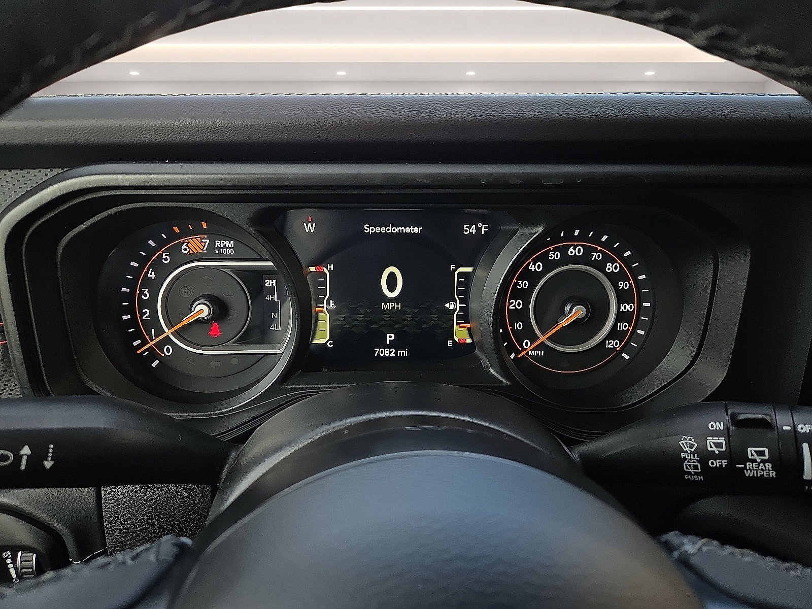 Used 2025 Jeep Wrangler Unlimited Rubicon w/ Convenience Group AWD/4WD image 23