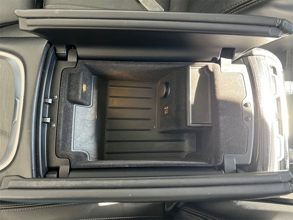 Used 2022 BMW 740i image 41