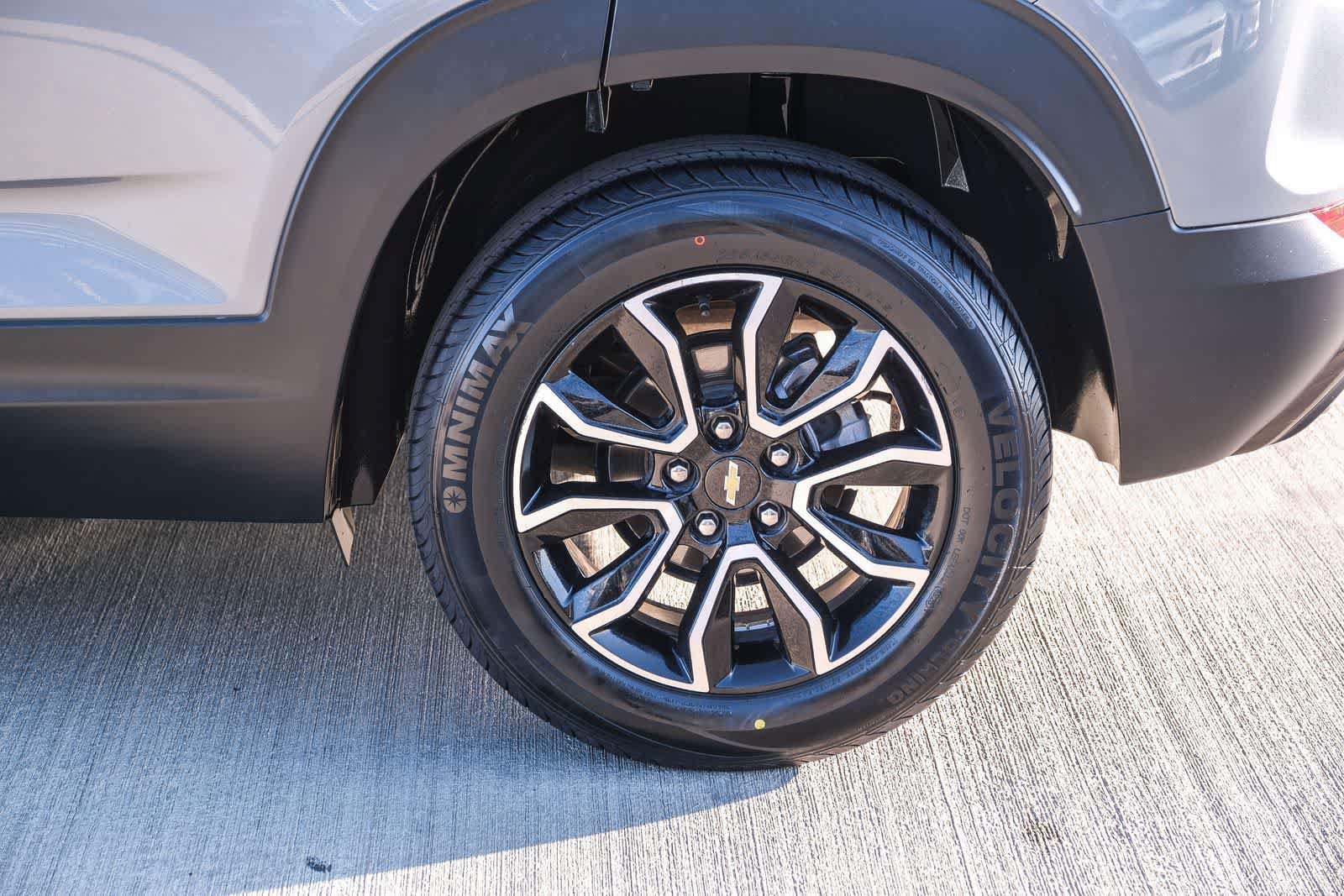 Used 2021 Chevrolet TrailBlazer ACTIV w/ Convenience Package FWD image 9