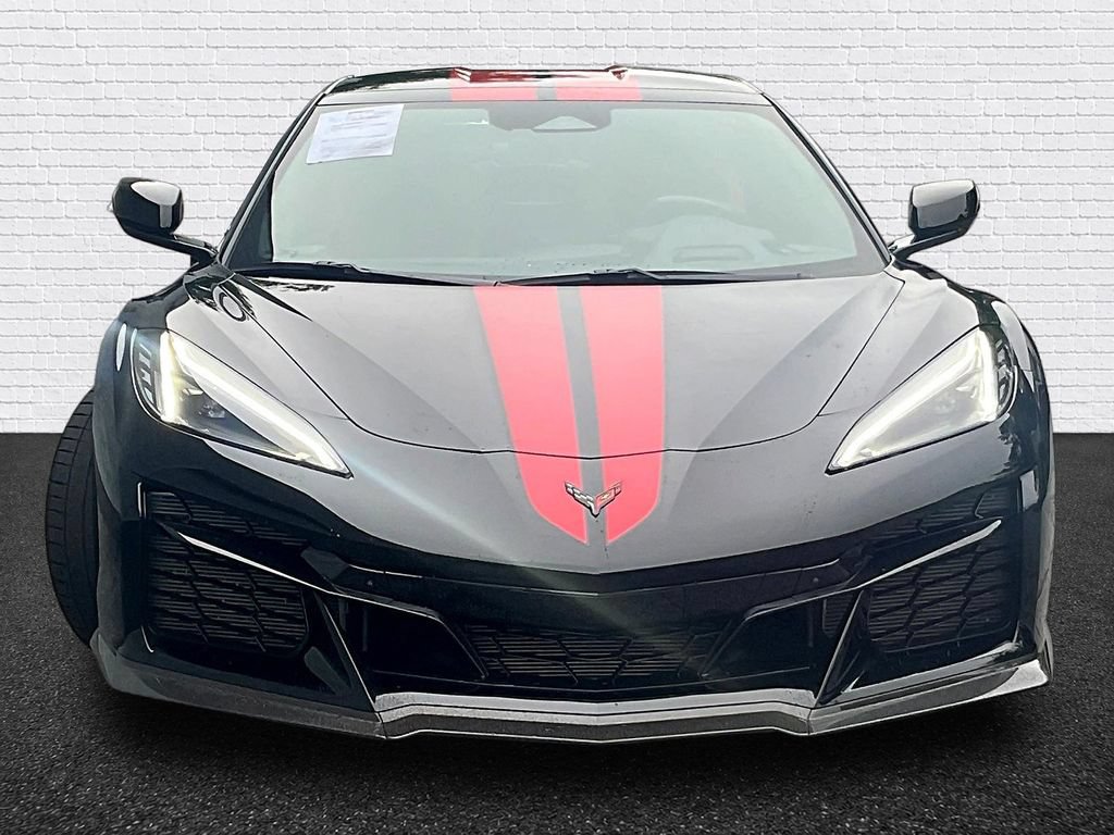 Used 2024 Chevrolet Corvette Z06 RWD image 2