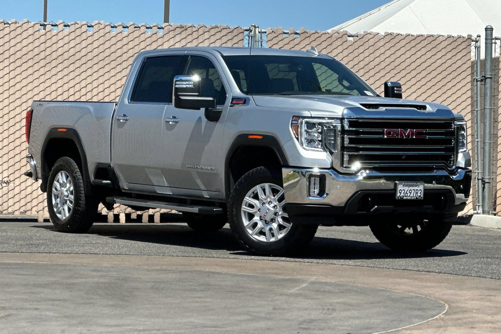 Certified 2023 GMC Sierra 2500 SLT w/ SLT Premium Package AWD/4WD image 2