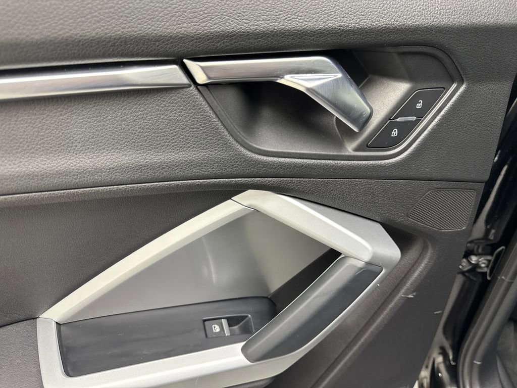 Used 2020 Audi Q3 2.0T Premium w/ Convenience Package image 38