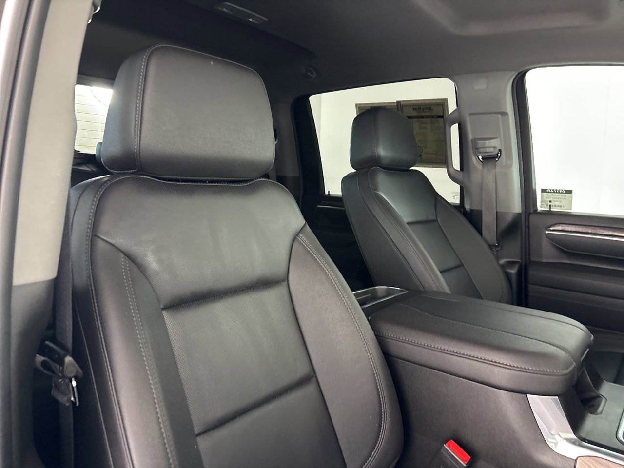 Used 2025 Chevrolet Silverado 3500 LTZ w/ LTZ Premium Package image 26