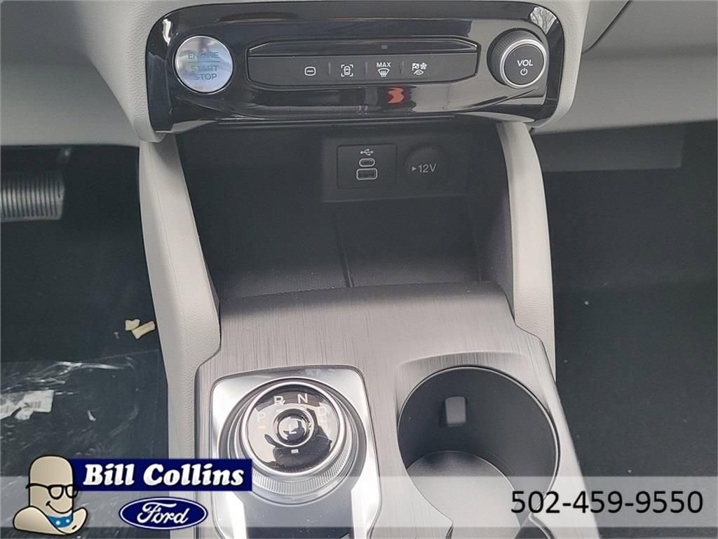 New 2024 Ford Escape SE image 21
