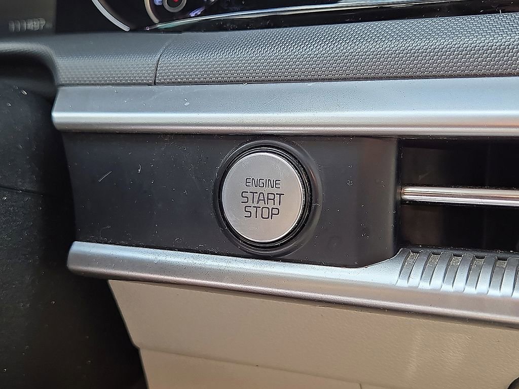 Used 2022 Kia K5 LXS FWD image 30