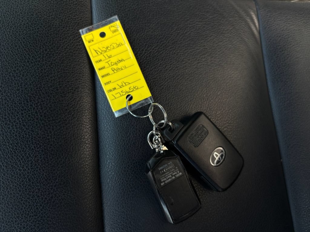 Used 2016 Toyota RAV4 SE AWD/4WD image 26