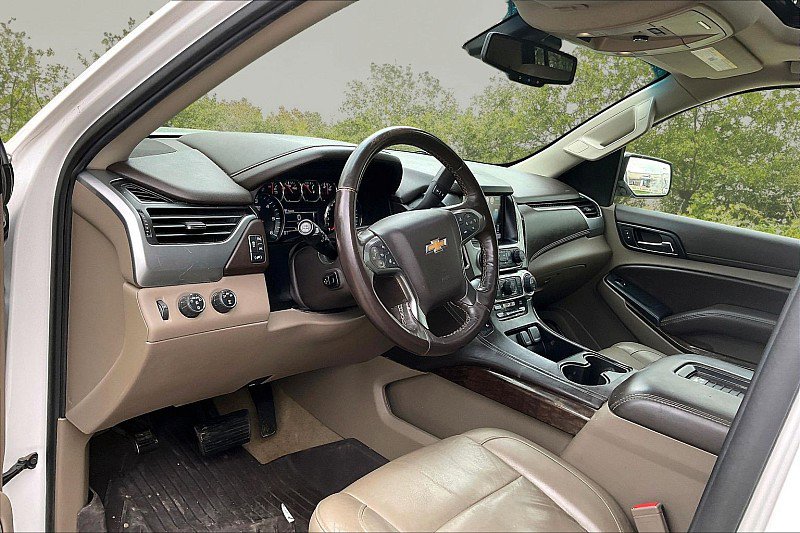 Used 2016 Chevrolet Suburban LT AWD/4WD image 16
