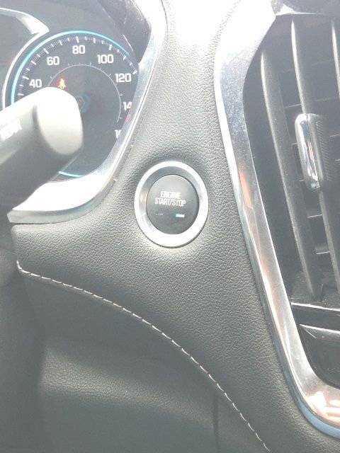 Used 2023 Chevrolet Traverse LT image 49