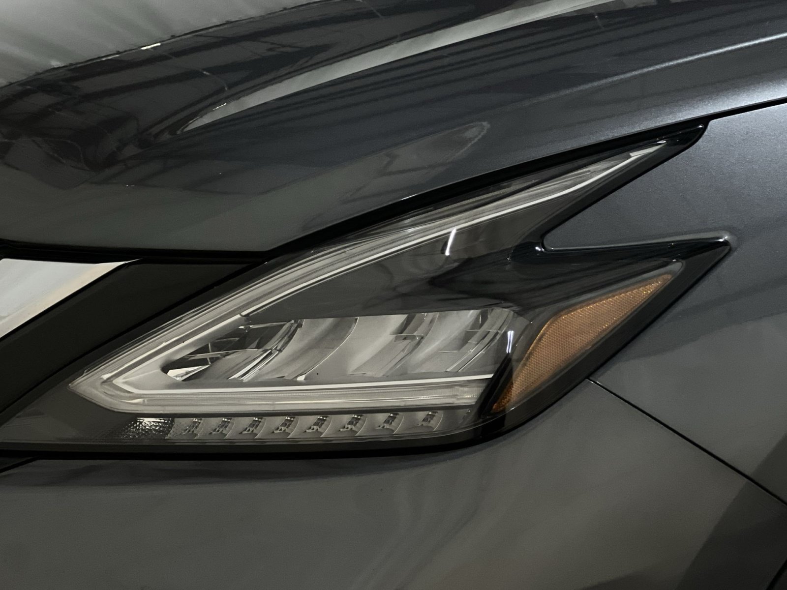 Used 2019 Nissan Murano SV AWD/4WD image 13