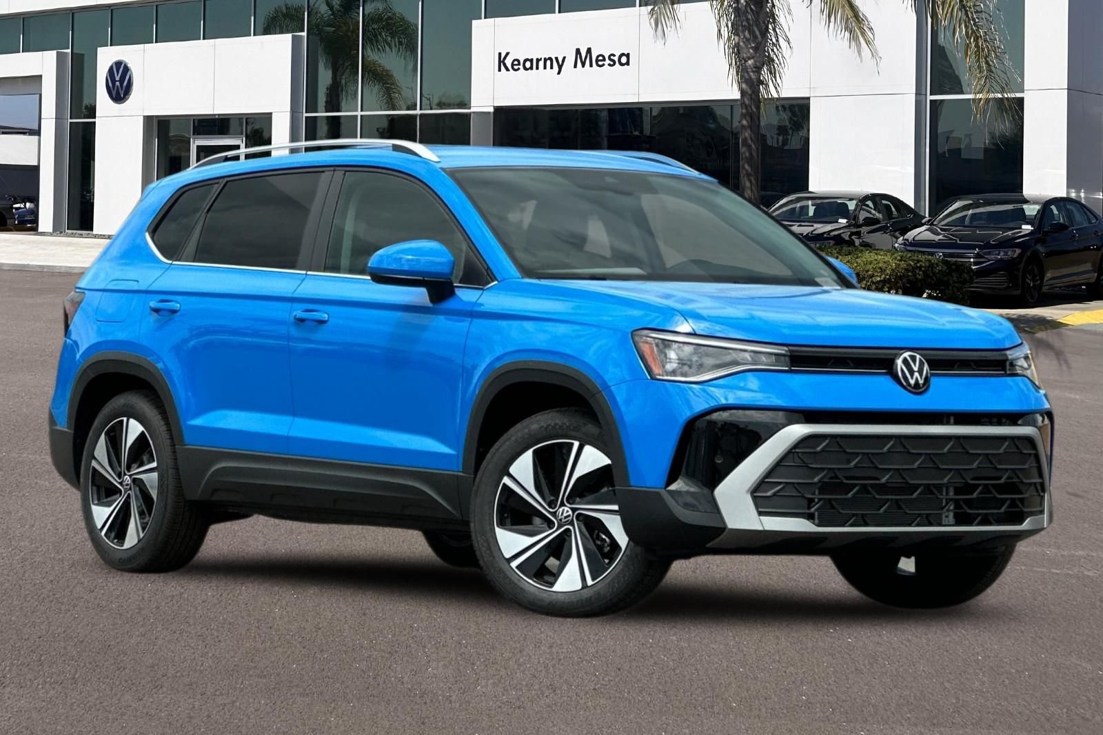 New 2026 Volkswagen Taos SE AWD/4WD image 2
