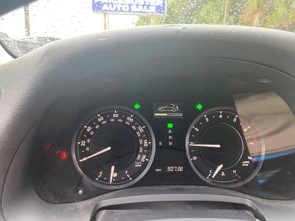 Used 2010 Lexus IS 250C RWD image 6
