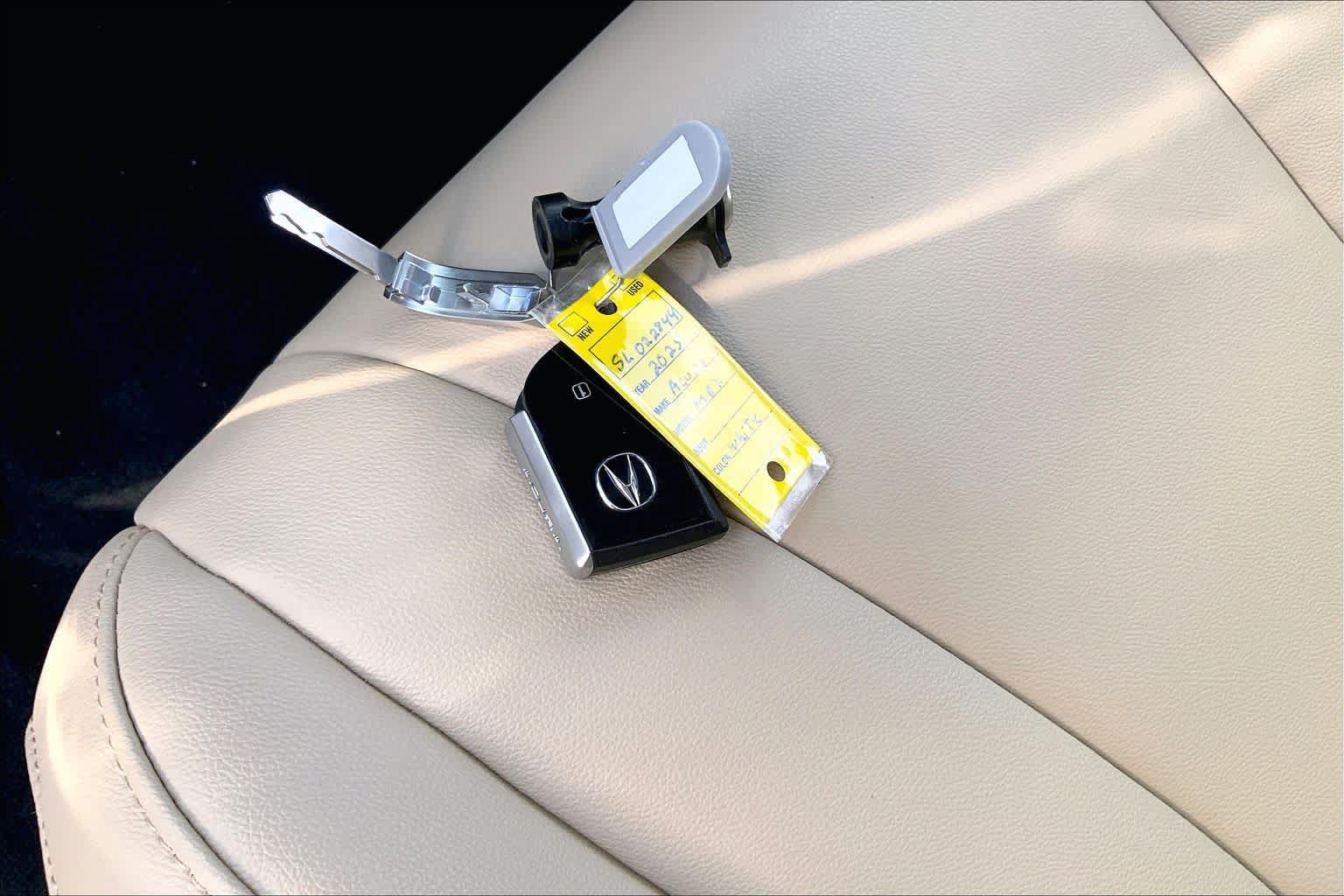 Used 2025 Acura MDX SH-AWD image 15