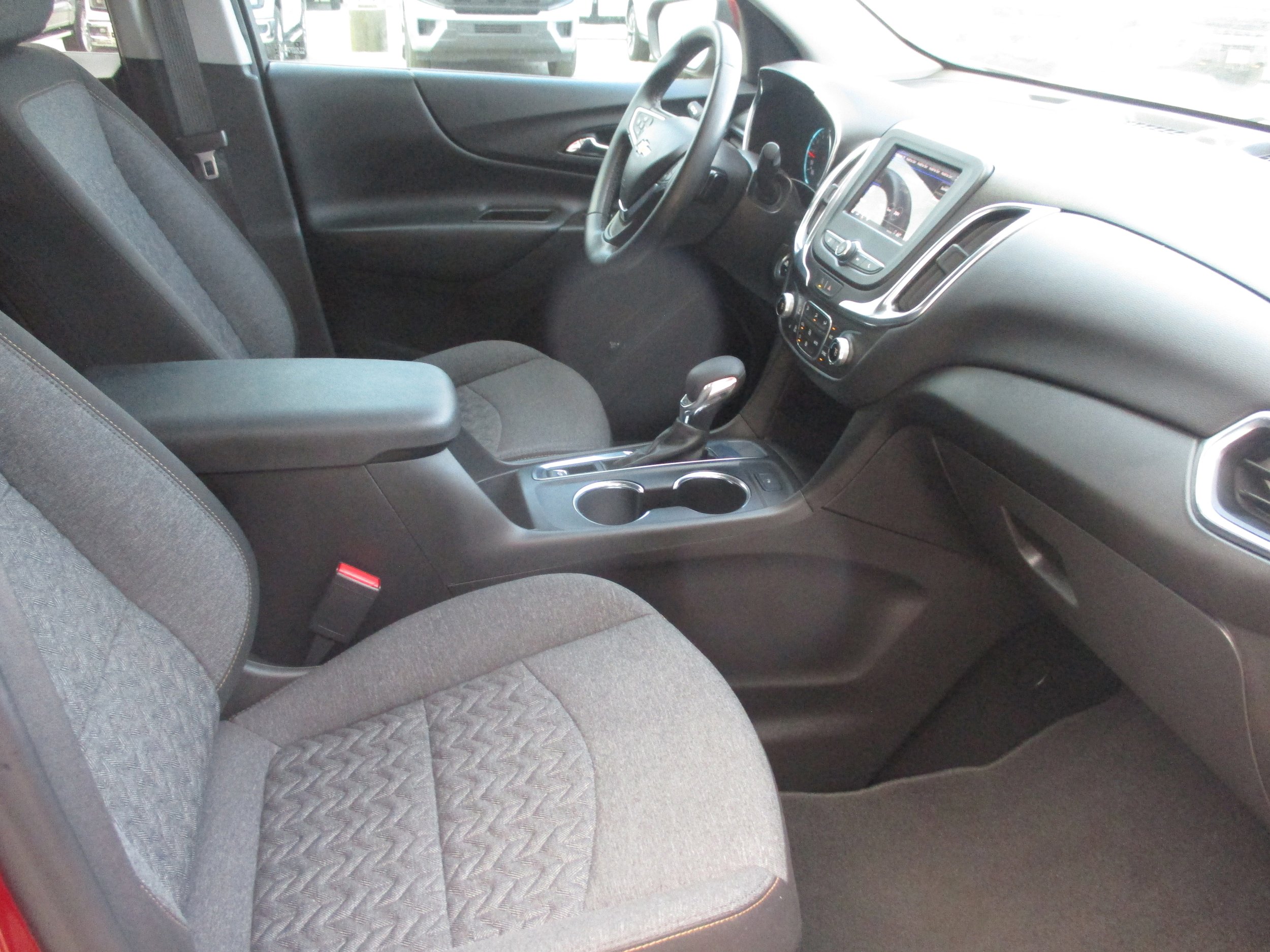 Used 2024 Chevrolet Equinox LT FWD image 10