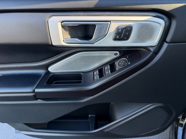 Used 2020 Ford Explorer ST w/ ST Street Pack image 13