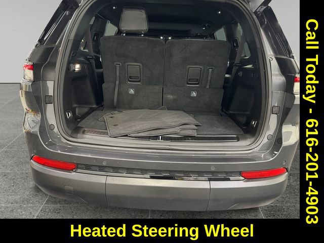 Used 2024 Jeep Grand Cherokee L Altitude image 13