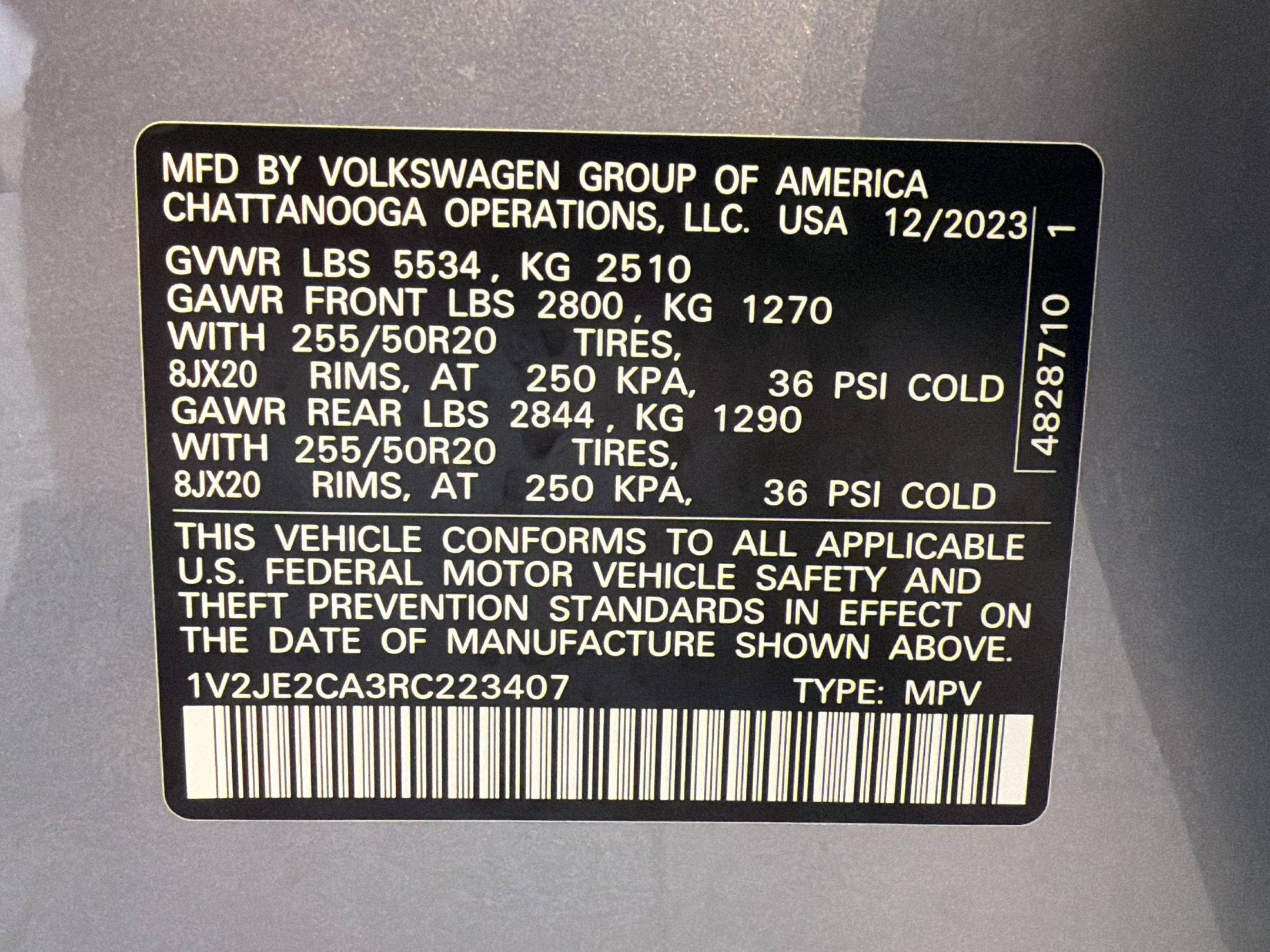 Used 2024 Volkswagen Atlas Cross Sport SE FWD image 26