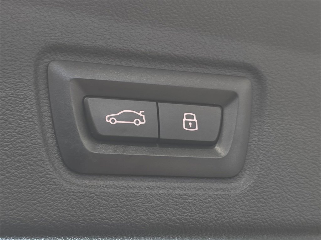 Used 2024 BMW i4 eDrive35 image 27