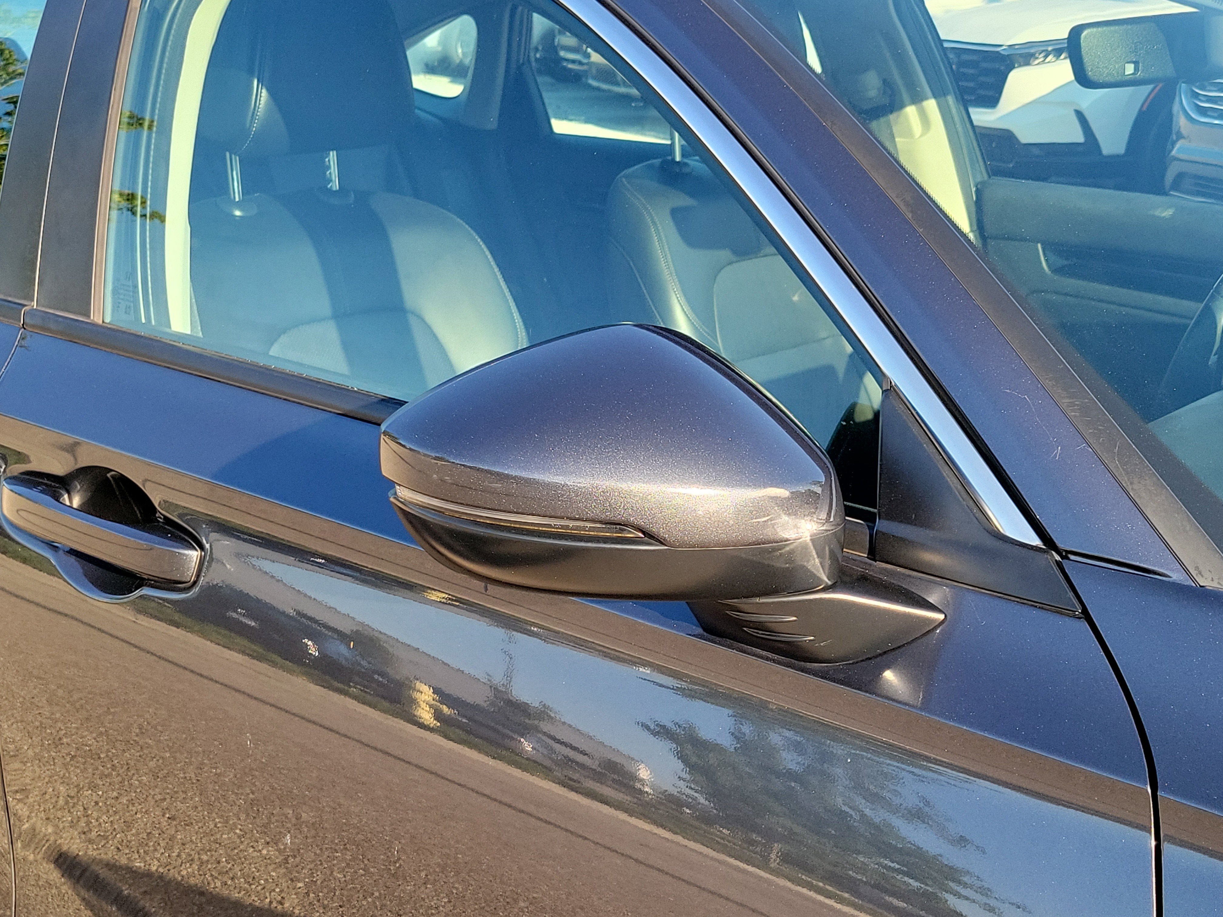 Used 2023 Honda Civic Touring image 8