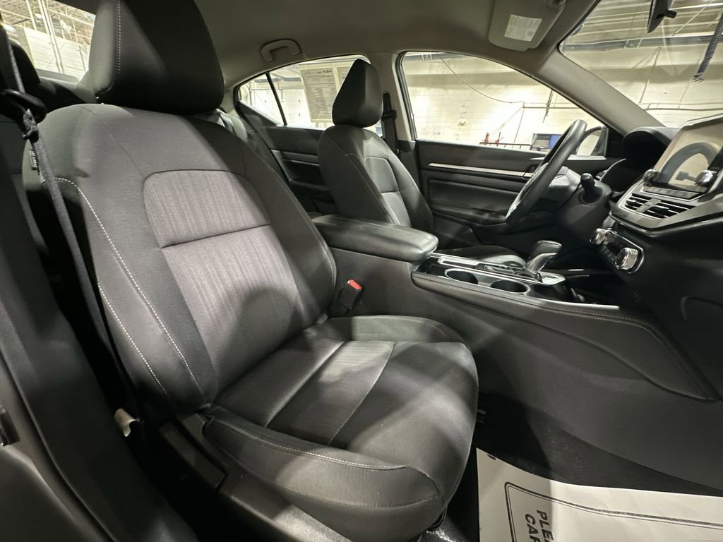 Used 2023 Nissan Altima 2.5 SV image 24
