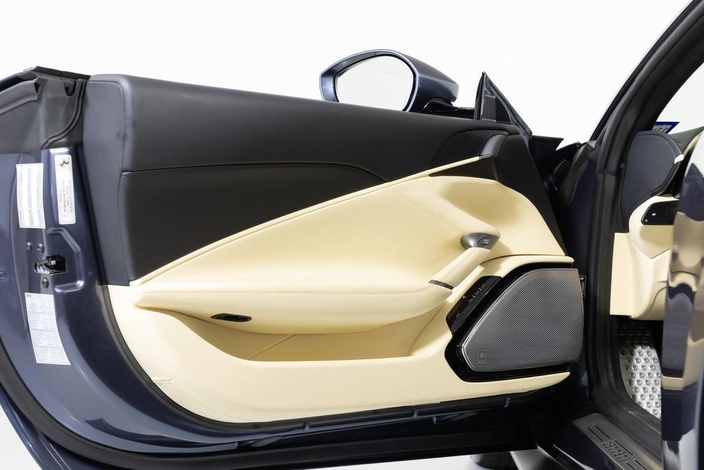 Used 2021 Ferrari Roma image 24