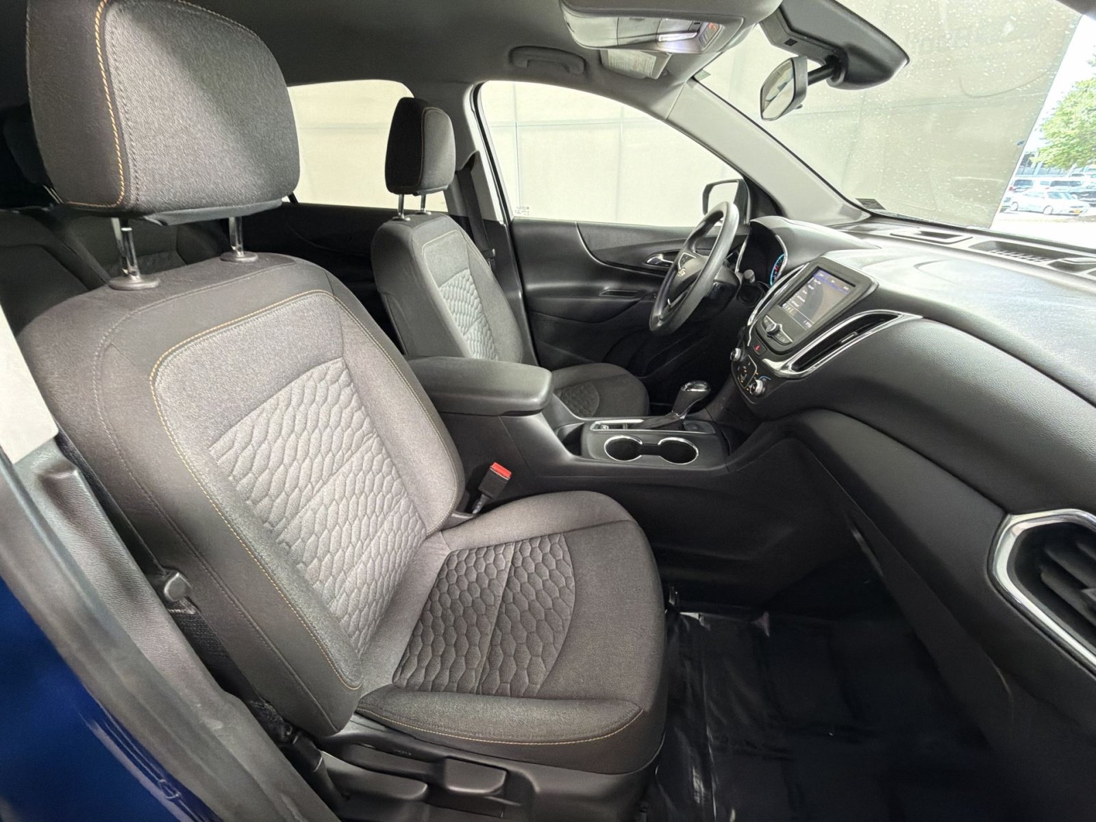 Used 2020 Chevrolet Equinox LT FWD image 26