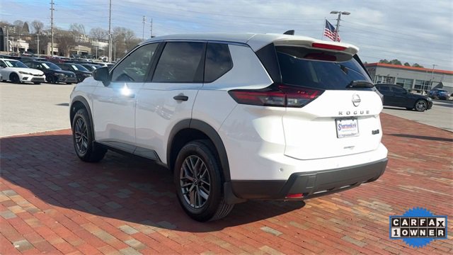 Used 2025 Nissan Rogue S image 9