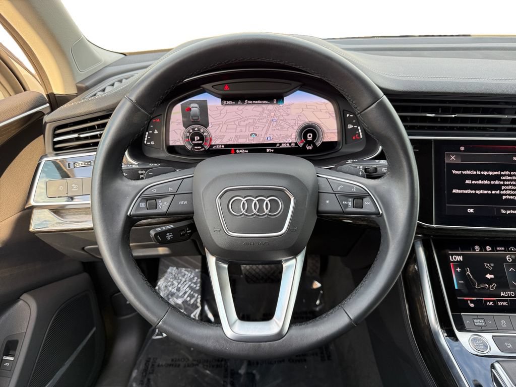 Used 2023 Audi Q7 2.0T Premium Plus w/ Premium Plus Package AWD/4WD image 12