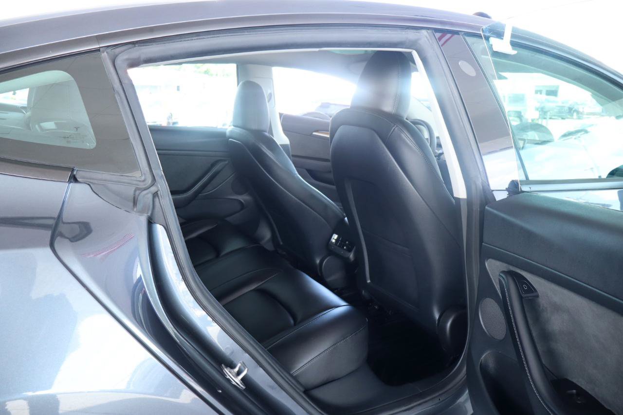 Used 2023 Tesla Model 3 Standard Range RWD image 32