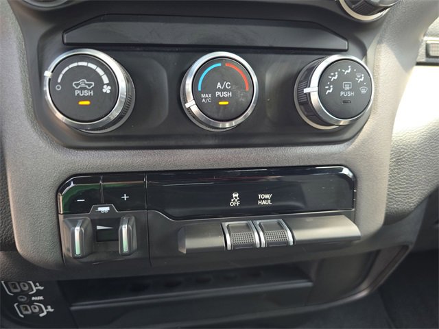 Used 2024 RAM 2500 Big Horn w/ Bed Utility Group image 31