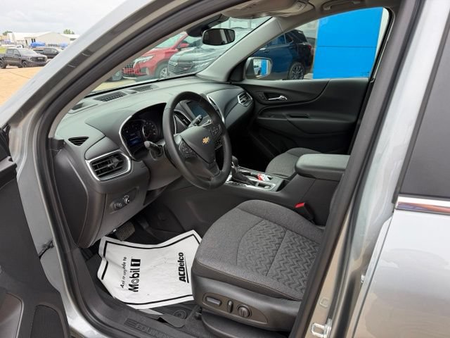 Used 2024 Chevrolet Equinox LT w/ LPO, Floor Liner Package AWD/4WD image 13