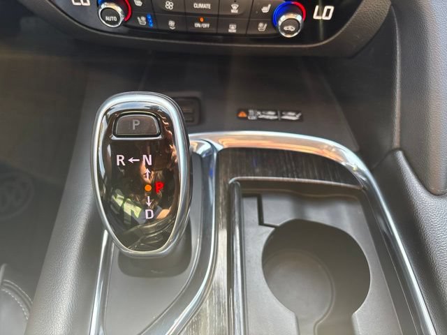 Used 2020 Buick Enclave Avenir w/ Avenir Technology Package AWD/4WD image 16