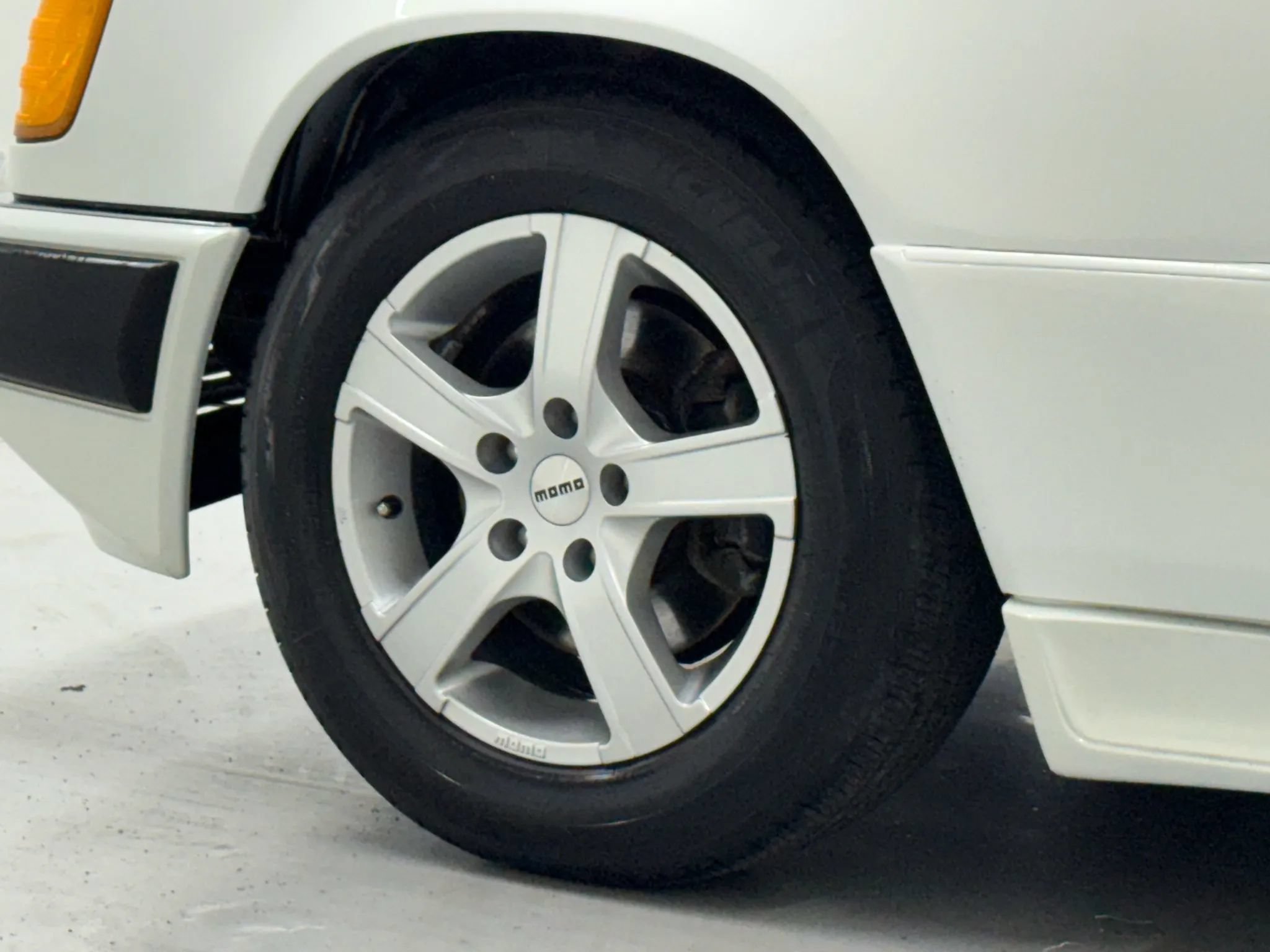 Used 1990 Mercedes-Benz 300 E 3.0 image 85